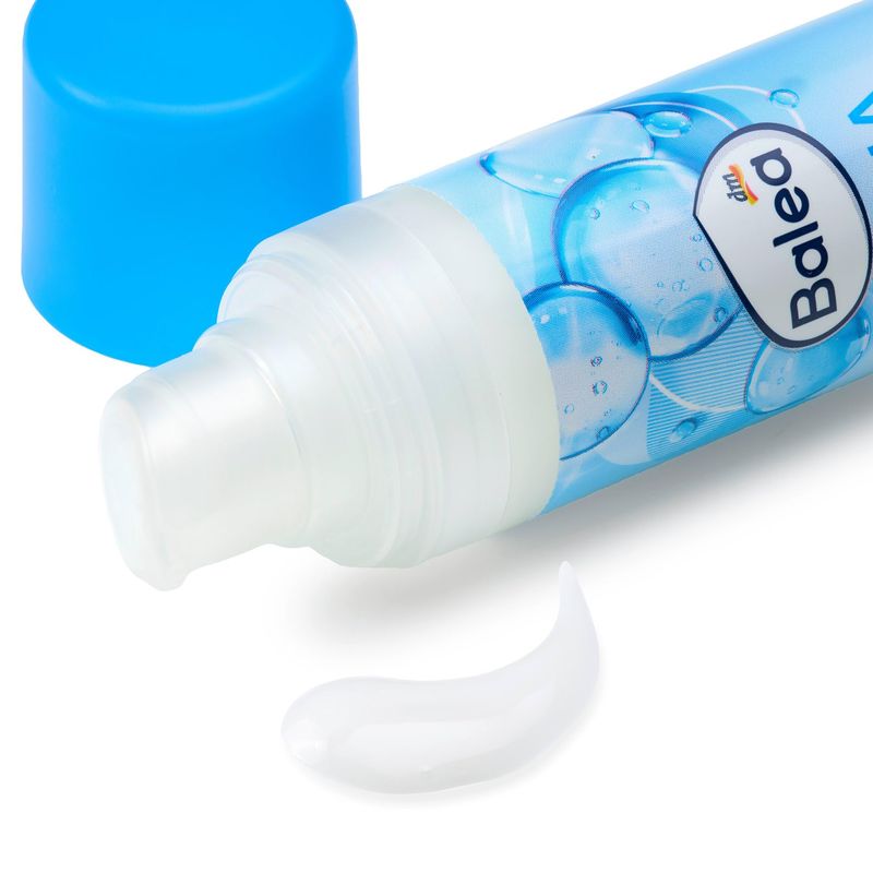 Balea Aqua Moisturizing Serum with Hyaluronic Acid 1.01 fl oz